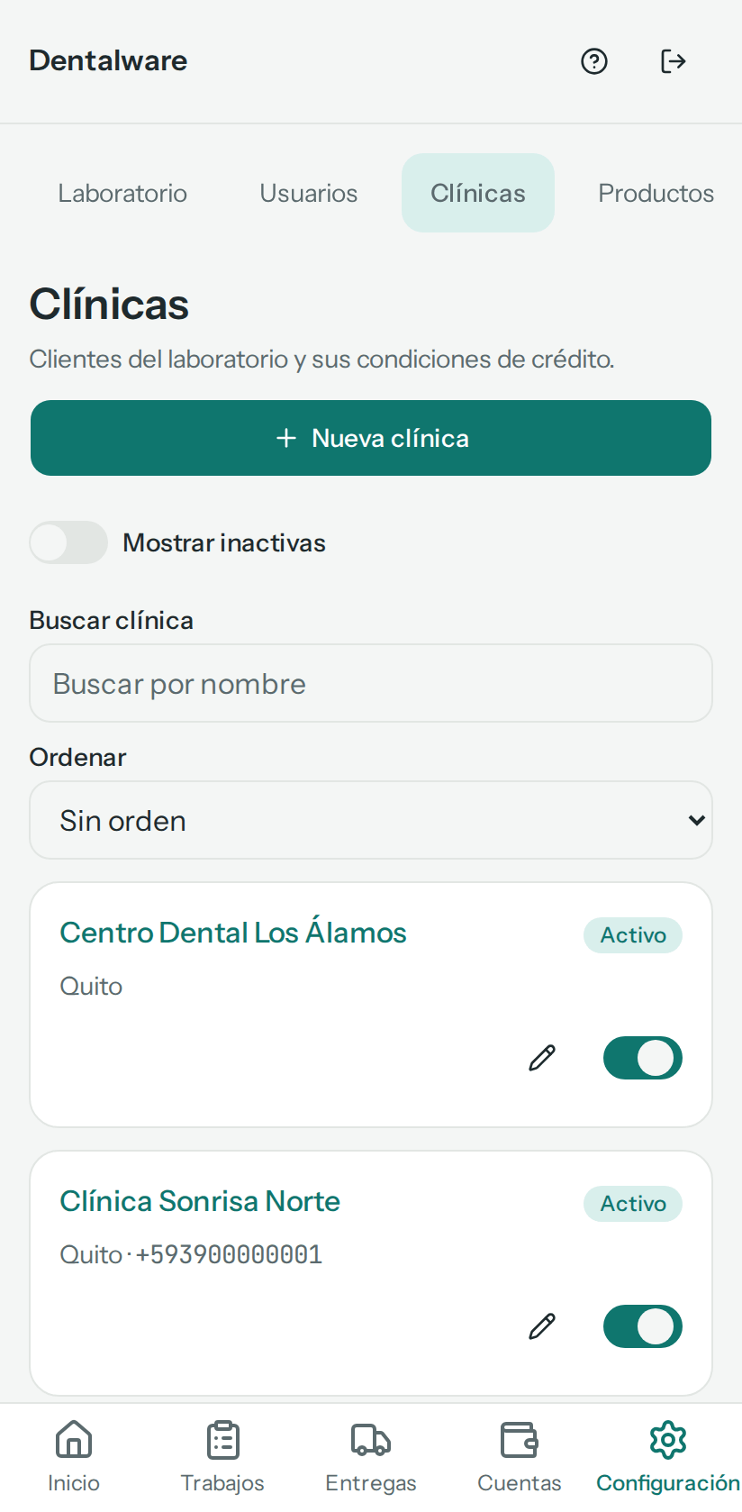 La lista de clínicas, empezando por Centro Dental Los Álamos y Clínica Sonrisa Norte, cada una con su ciudad, su WhatsApp si lo tiene, Activo, el lápiz y el interruptor (en el teléfono)