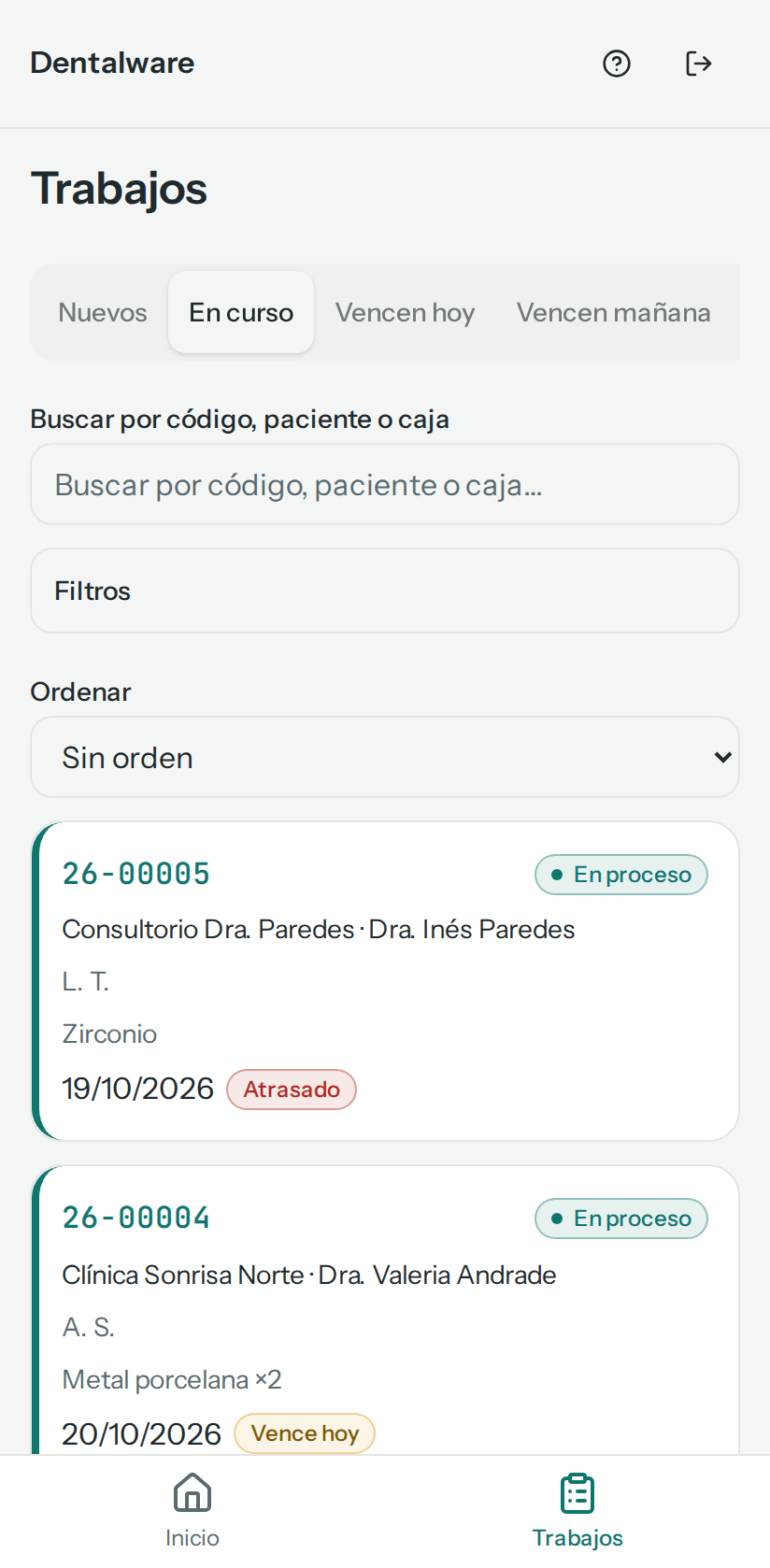 Lista Trabajos en la vista En curso: código, clínica y doctor, paciente, trabajo, fecha de entrega y estado de cada uno, sin el total (en el teléfono)